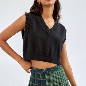 Aritzia Sunday Best Winston sweater vest